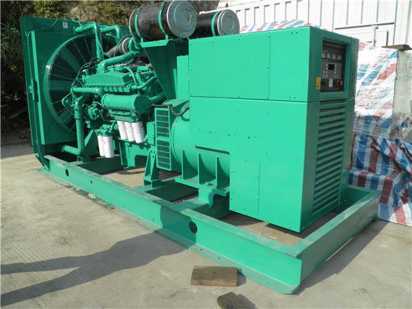 阿荣发电车出租-柴油发电机组在使用的过程中应该做好哪些防护工作