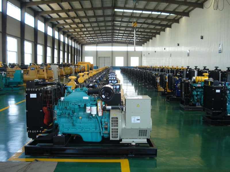 阿荣租赁发电机-柴油发电机组冒蓝烟、冒黑烟、冒白烟故障分析