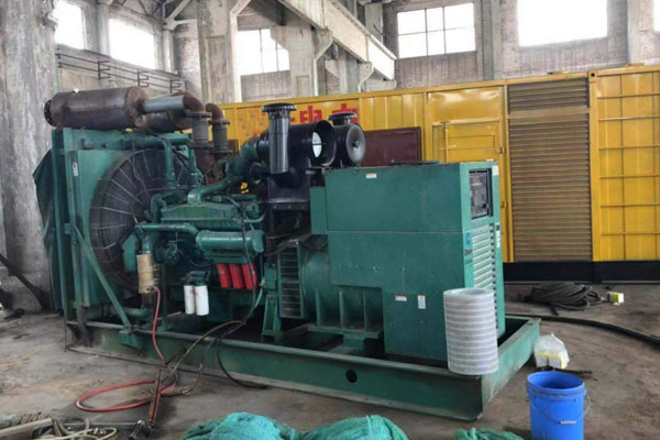 阿荣发电机组的空气滤清器应该如何保养？