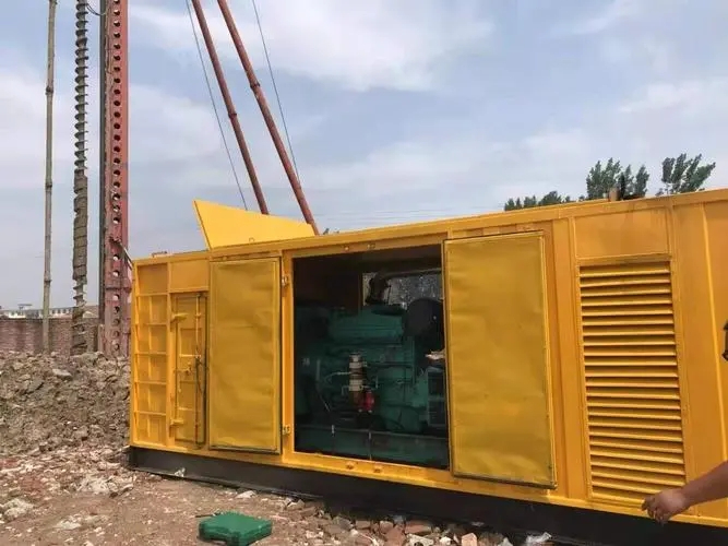 阿荣清洗空气滤清器时需要注意什么？