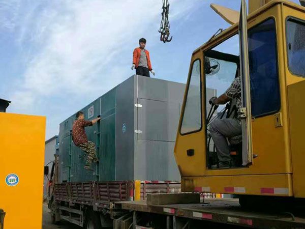 阿荣更换水冷式机油散热器密封件的操作流程是怎样的？