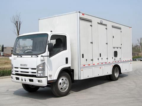 阿荣如何判断冬季柴油发电机组启动失败是由电气系统故障引起的？